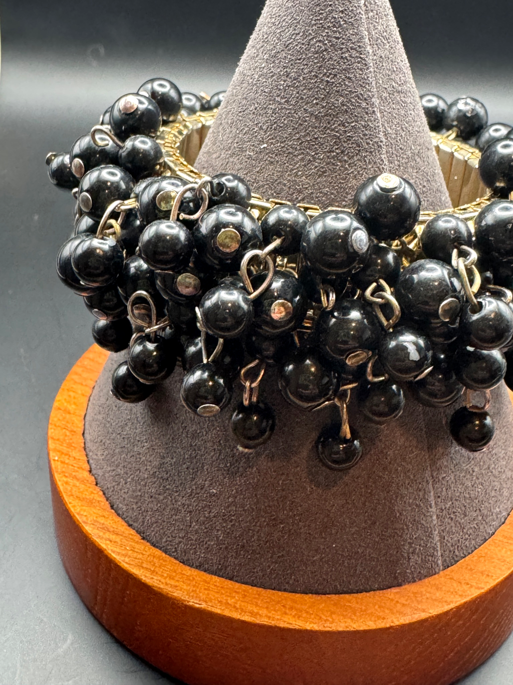 Vintage Unsigned Black Bead Cha-Cha Cluster Stretch Bracelet, Gold Tone