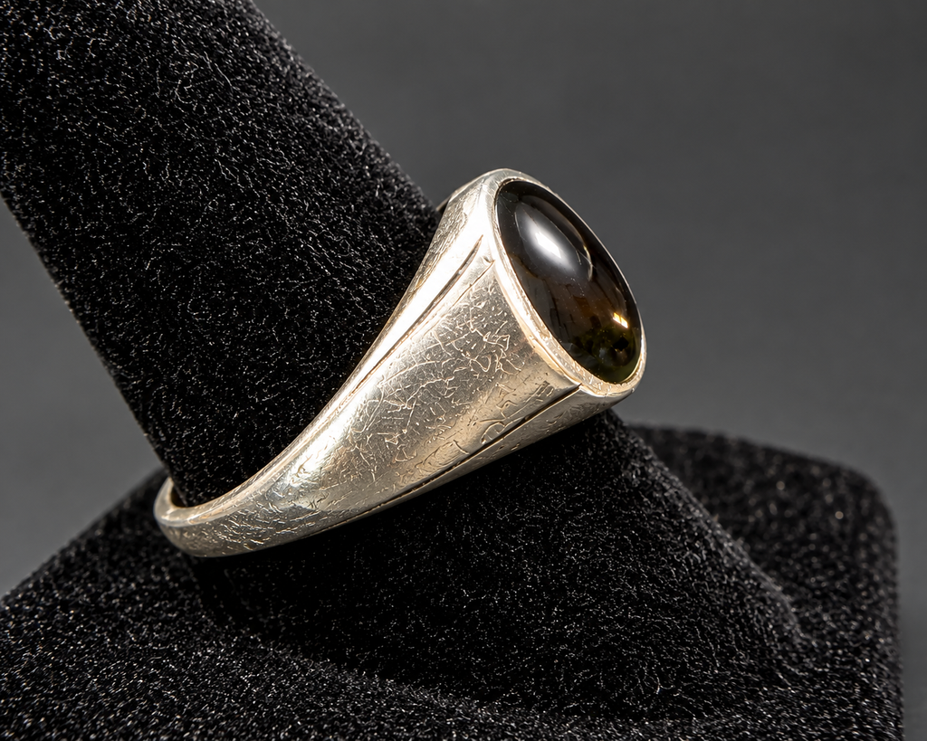 Vintage Black Onyx Cabochon Silver Tone Signet Ring Modernist Statement Size 8