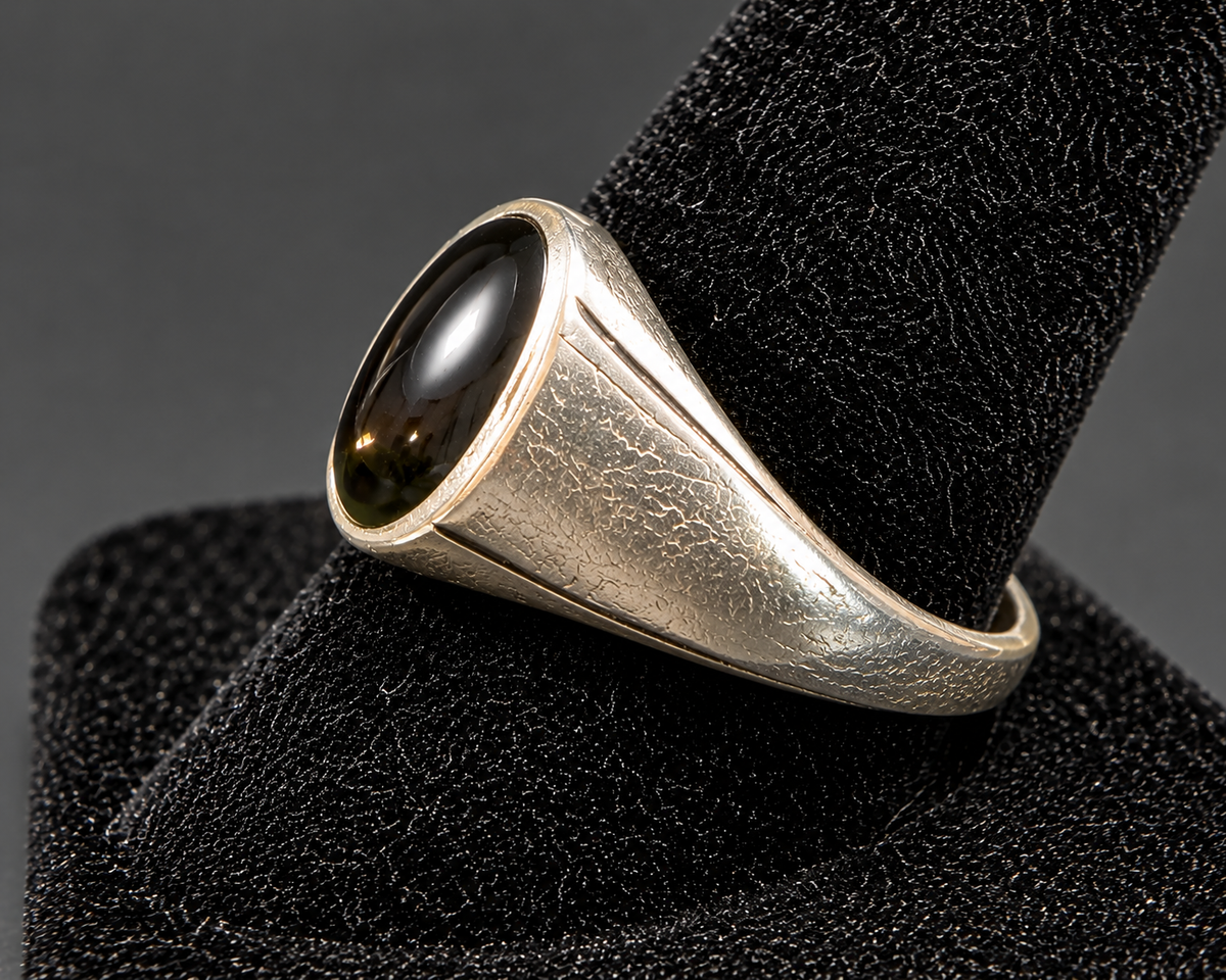 Vintage Black Onyx Cabochon Silver Tone Signet Ring Modernist Statement Size 8