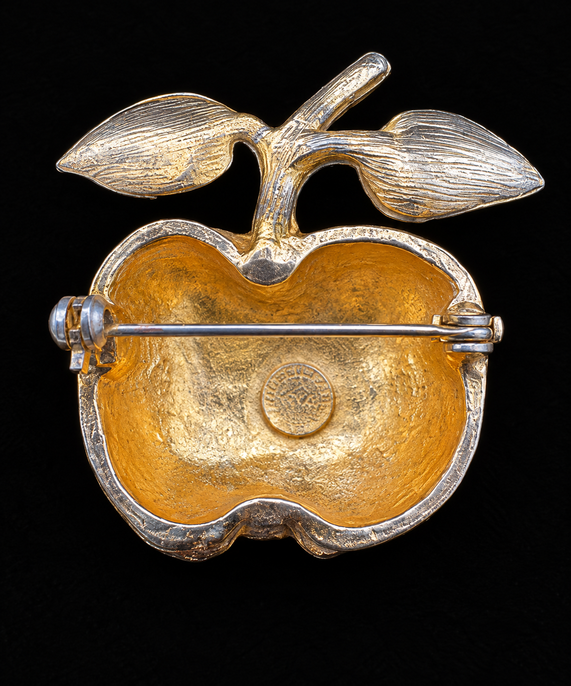 Vintage Gold Tone Textured Apple Brooch Pin Figural Fruit Teacher Harvest