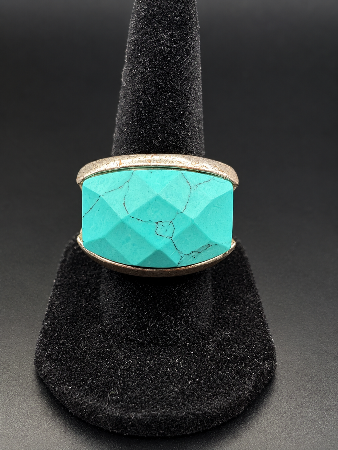 Vintage Size 7.5 Turquoise Stone Statement Ring Silver Tone Faceted Cocktail