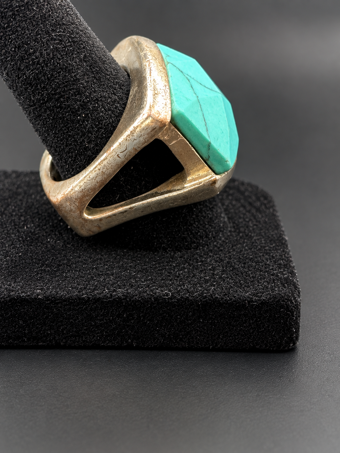 Vintage Size 7.5 Turquoise Stone Statement Ring Silver Tone Faceted Cocktail