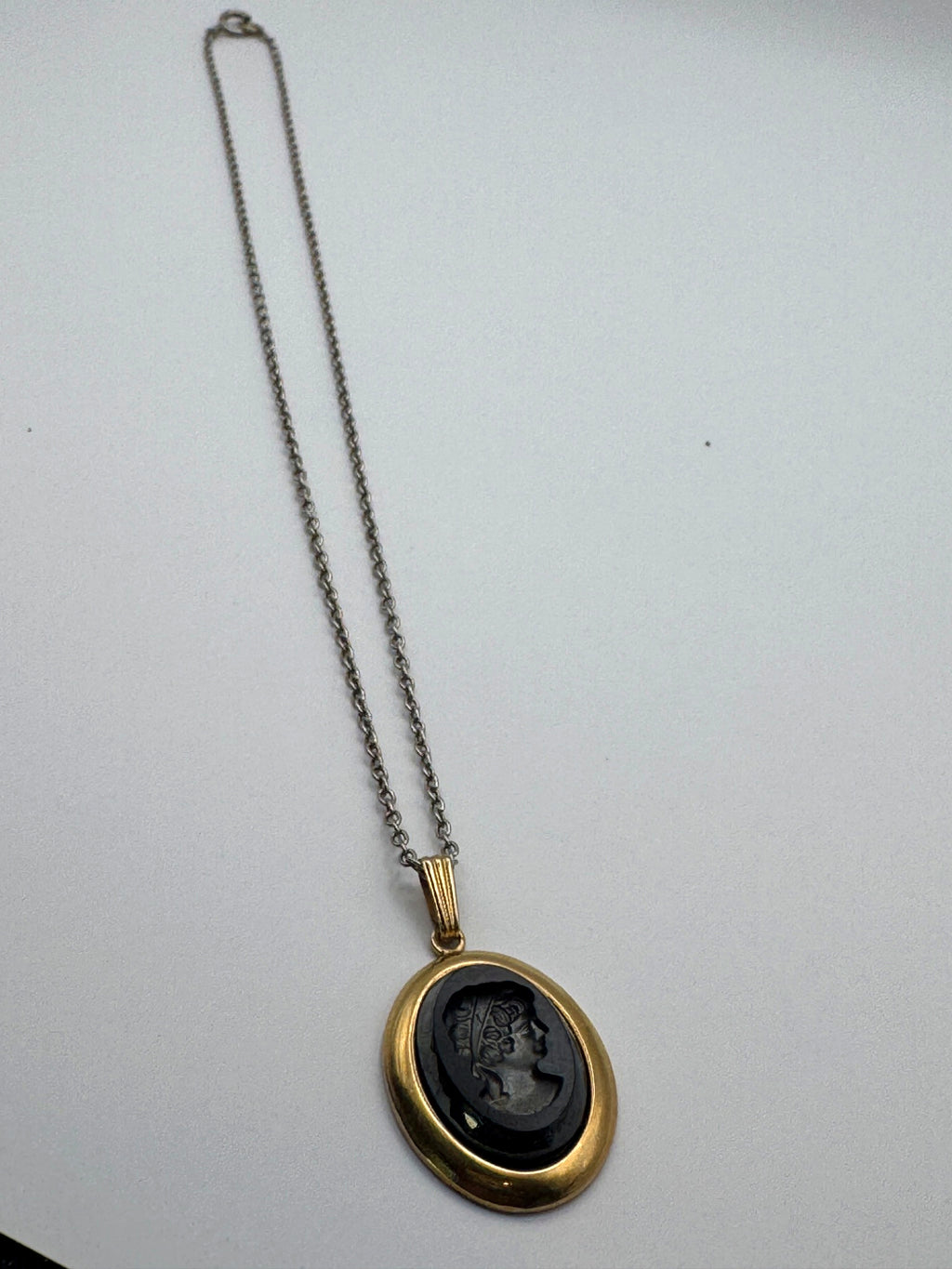 Vintage Sarah Coventry Gold Tone Black Glass Cameo Pendant Necklace, Lady Profile, Signed
