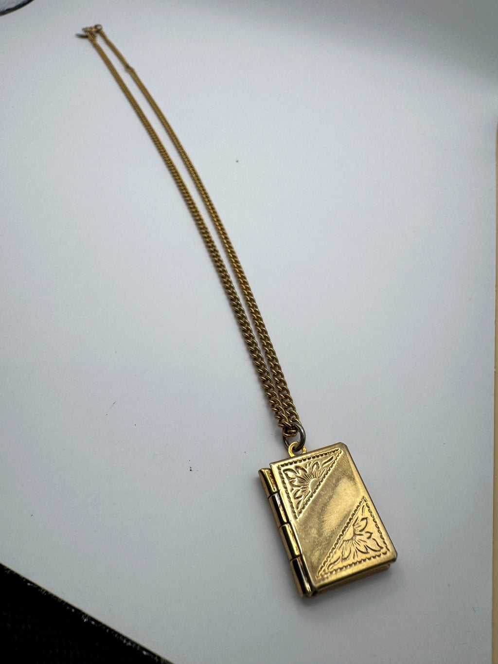 Vintage Sarah Coventry Gold Tone Book Locket Necklace, 18", Signed