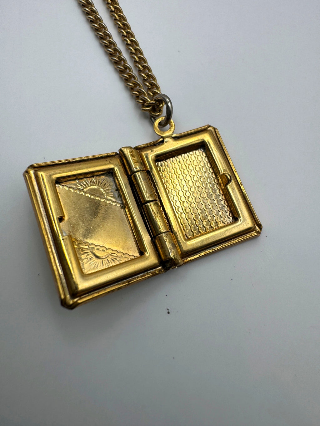 Vintage Sarah Coventry Gold Tone Book Locket Necklace, 18", Signed