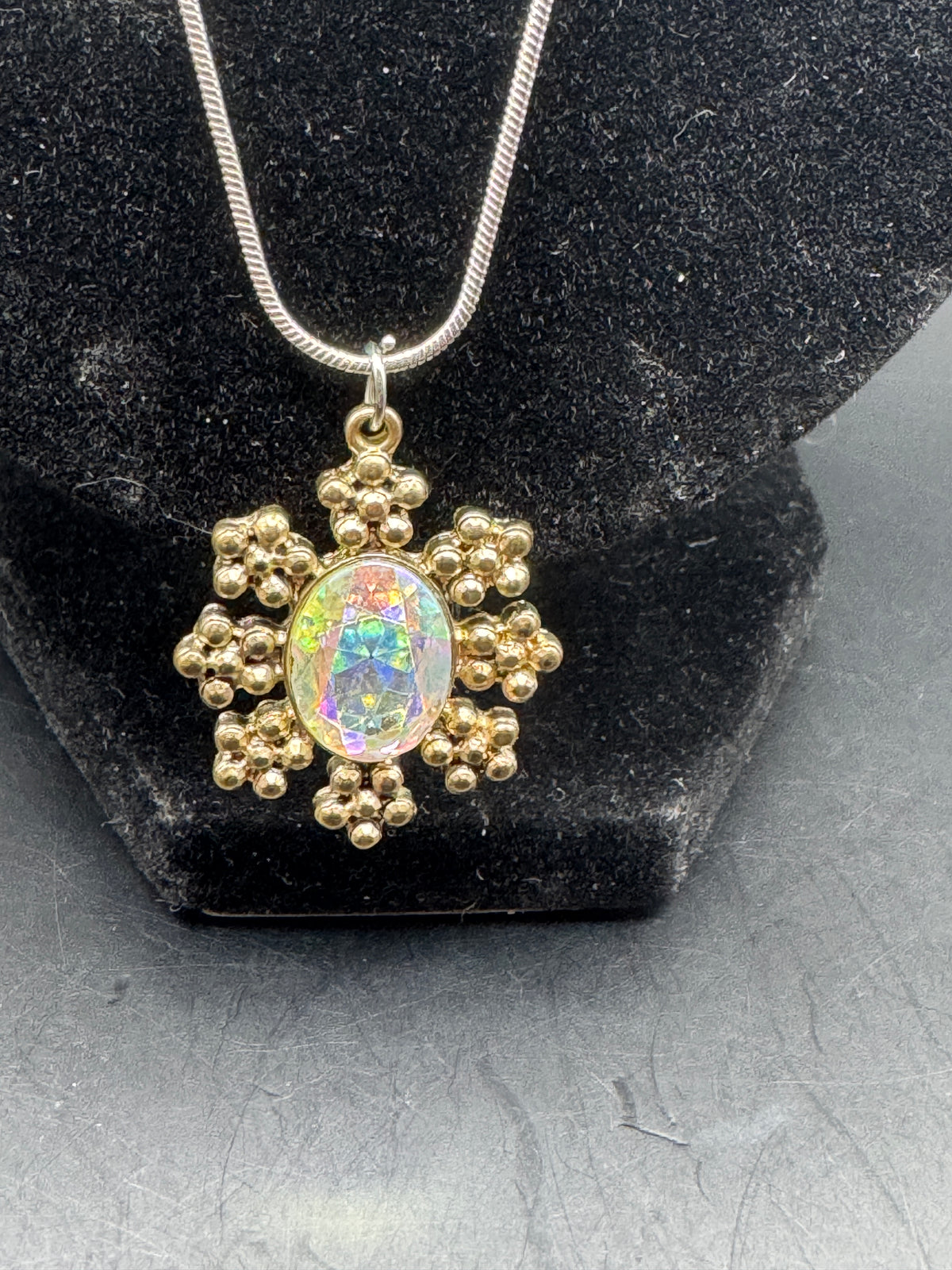 Vintage Aurora Borealis Iridescent Floral Pendant Necklace Gold Tone Long Chain