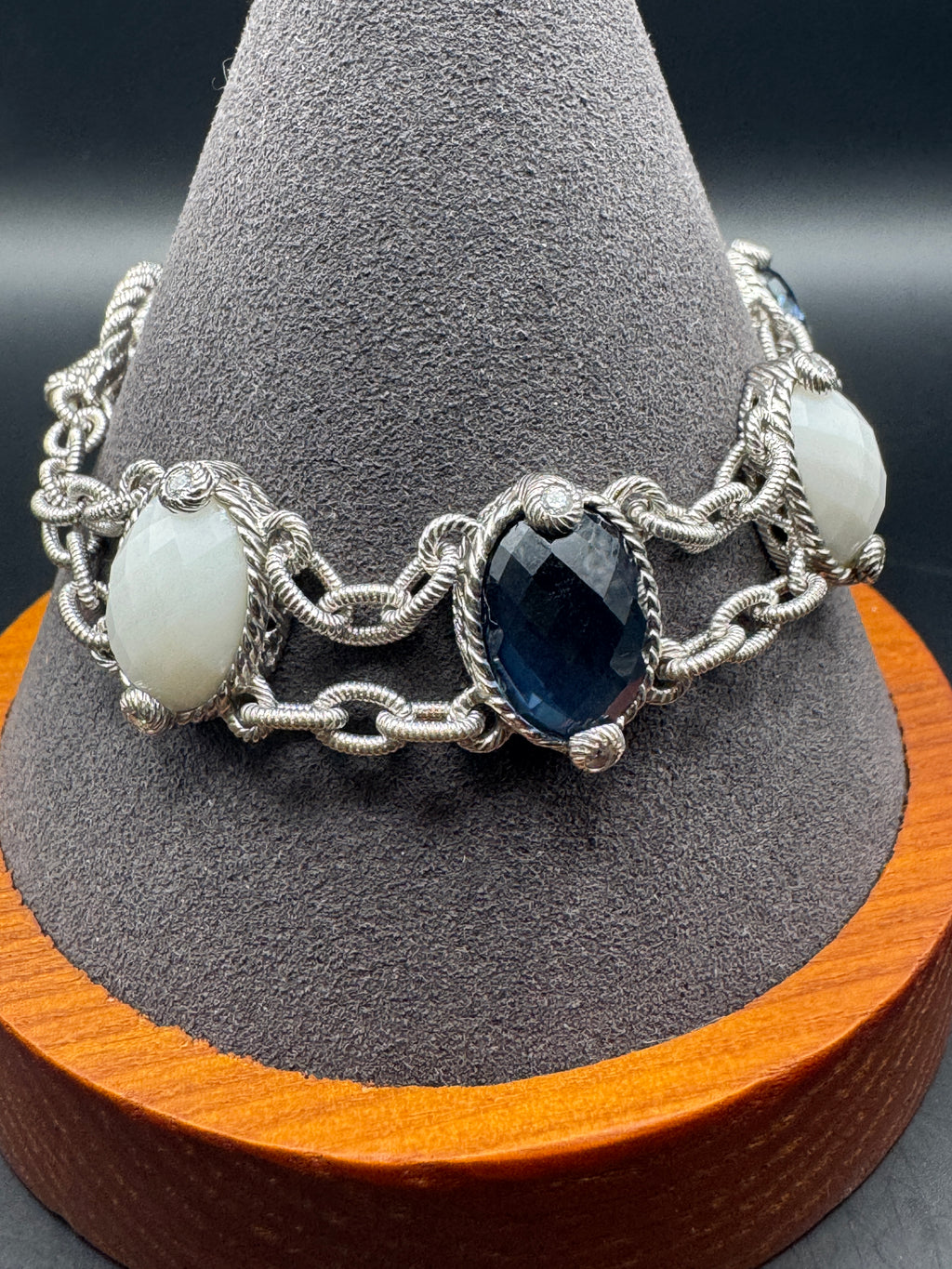 Vintage Ornate Blue & White Faux Stone Bracelet Silver-Tone Rope Link 7.5"