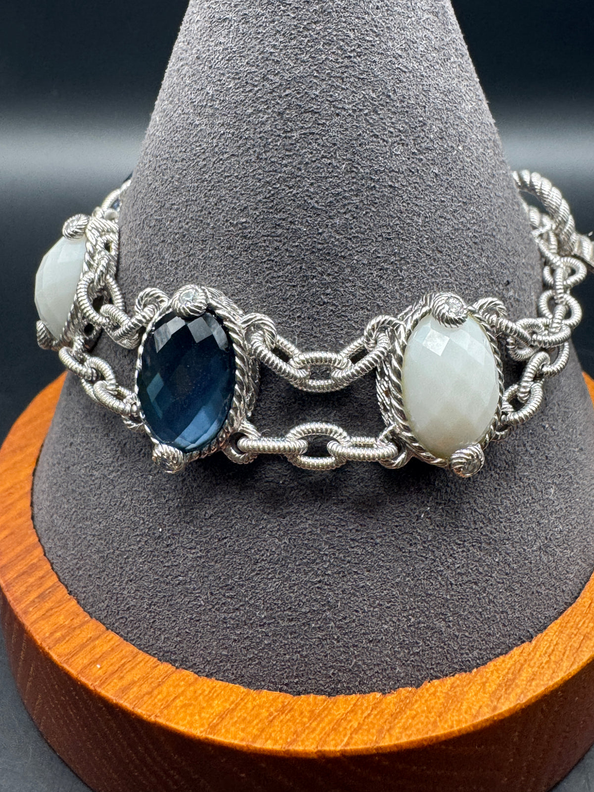 Vintage Ornate Blue & White Faux Stone Bracelet Silver-Tone Rope Link 7.5"