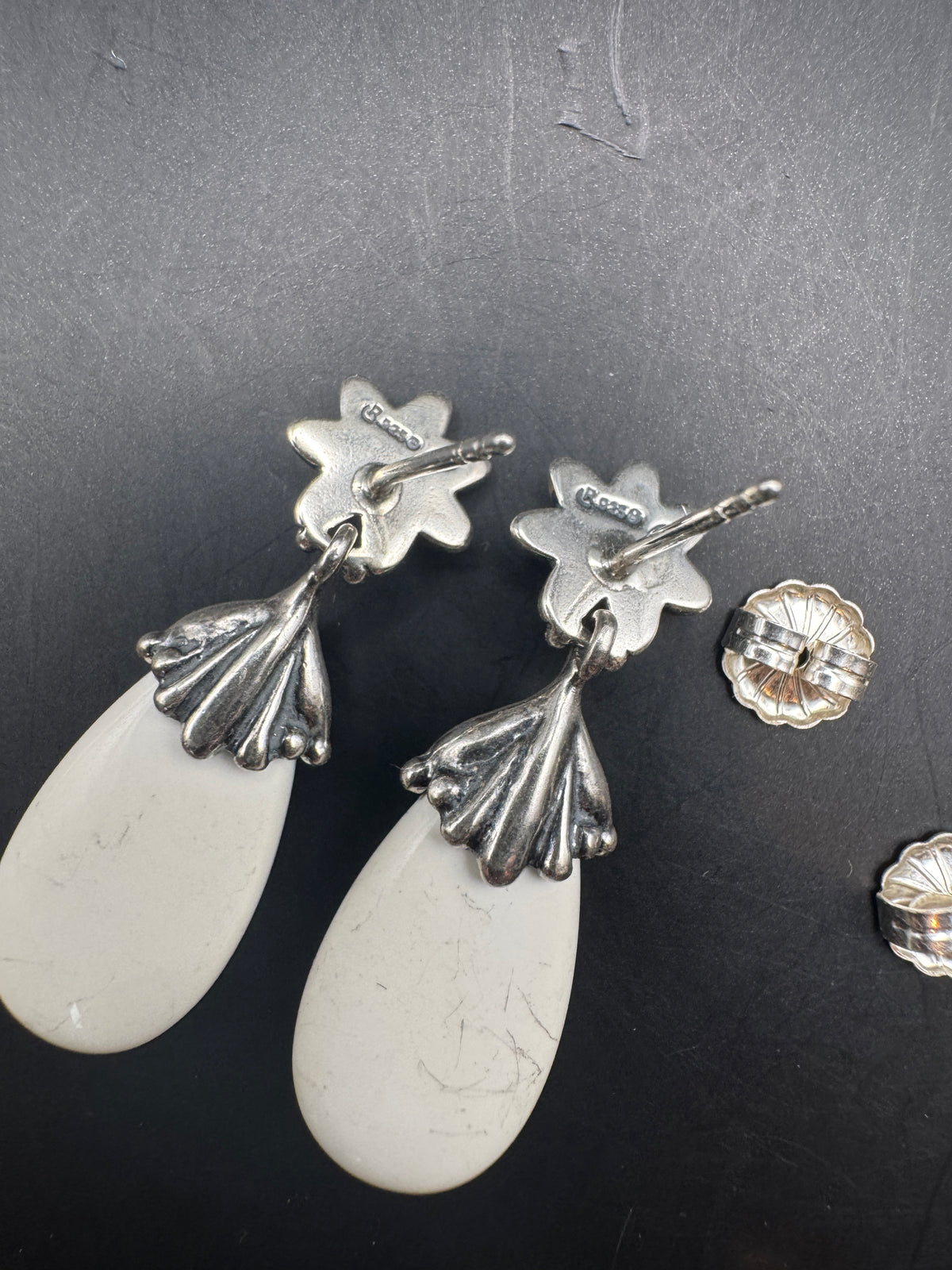 Vintage 925 Sterling Silver Flower Teardrop Dangle Earrings White Shell