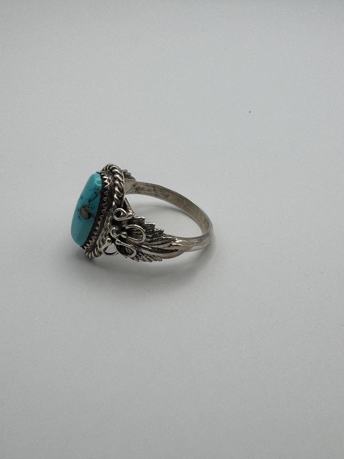 Jeanette Saunders Navajo Handmade Sterling Silver Kingman Turquoise Ring, Size 12.5