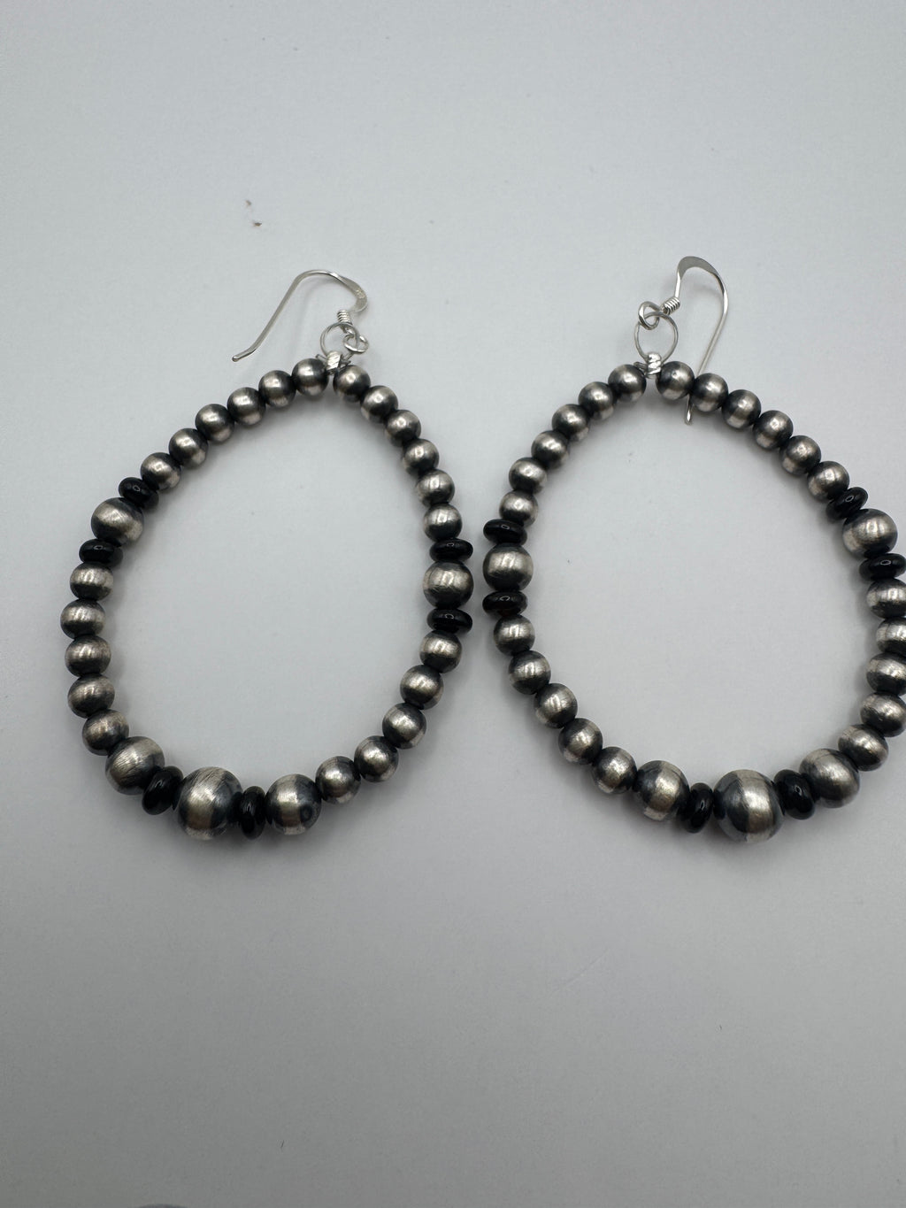 925 Sterling Silver Southwestern Style Oxidized Bead Teardrop Hoop Earrings Black Onyx