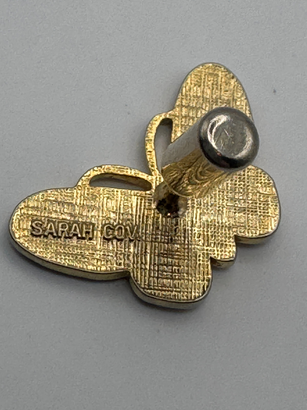 Vintage Sarah Coventry Butterfly Tac Pin White Enamel Splatter Paint Gold Tone Lapel Signed