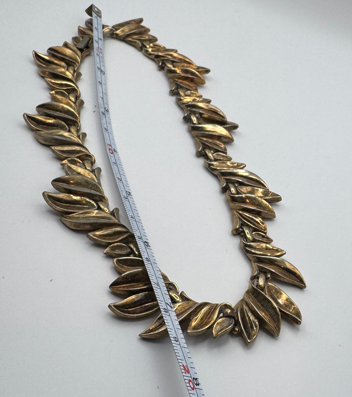 Vintage Trifari Pat Pend Gold Tone Leaf Link Collar Choker Necklace Signed 16"