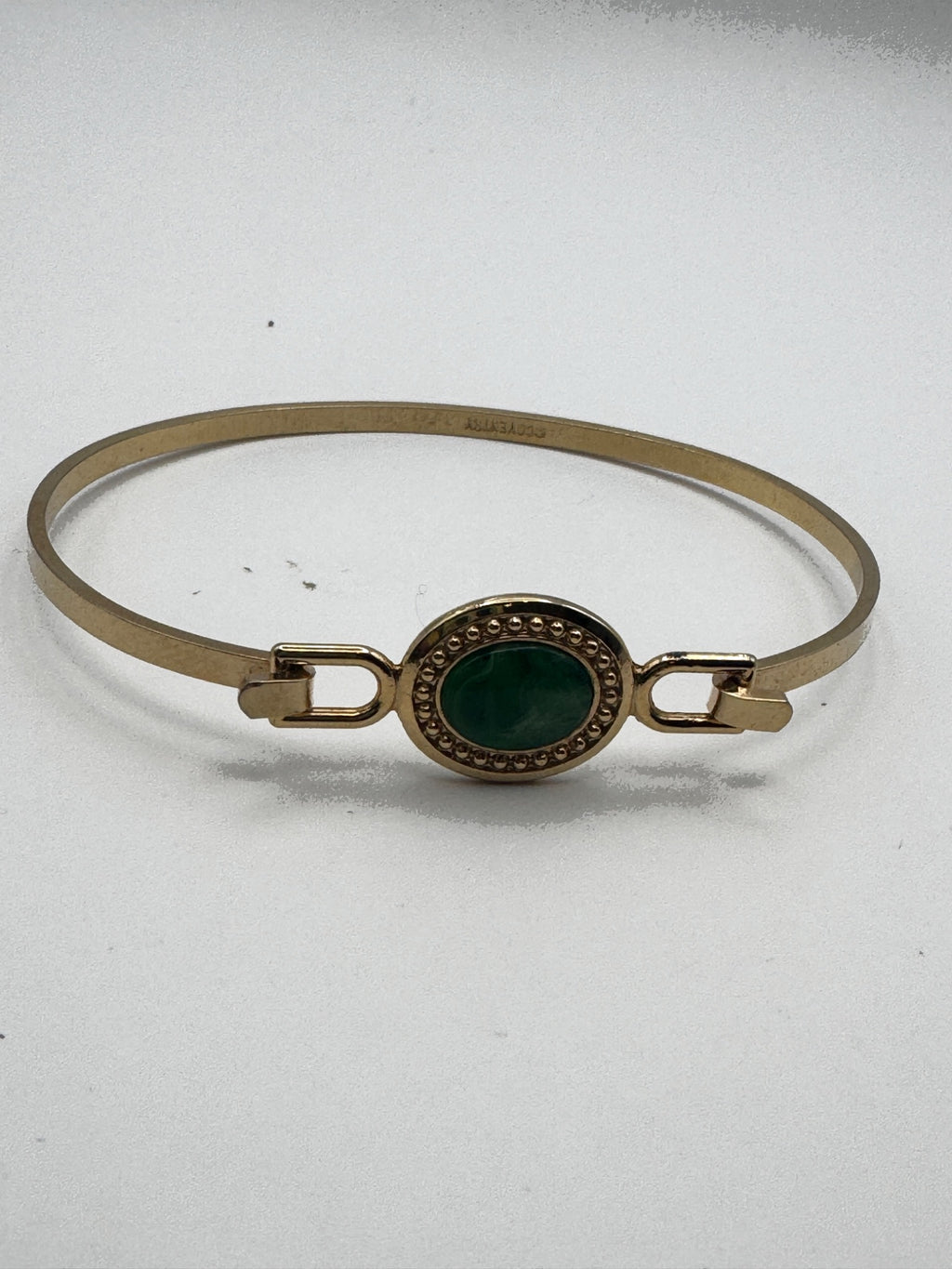 Vintage Sarah Coventry Bangle Bracelet Green Swirl Cabochon Gold Tone Hook Clasp Signed 2.75"
