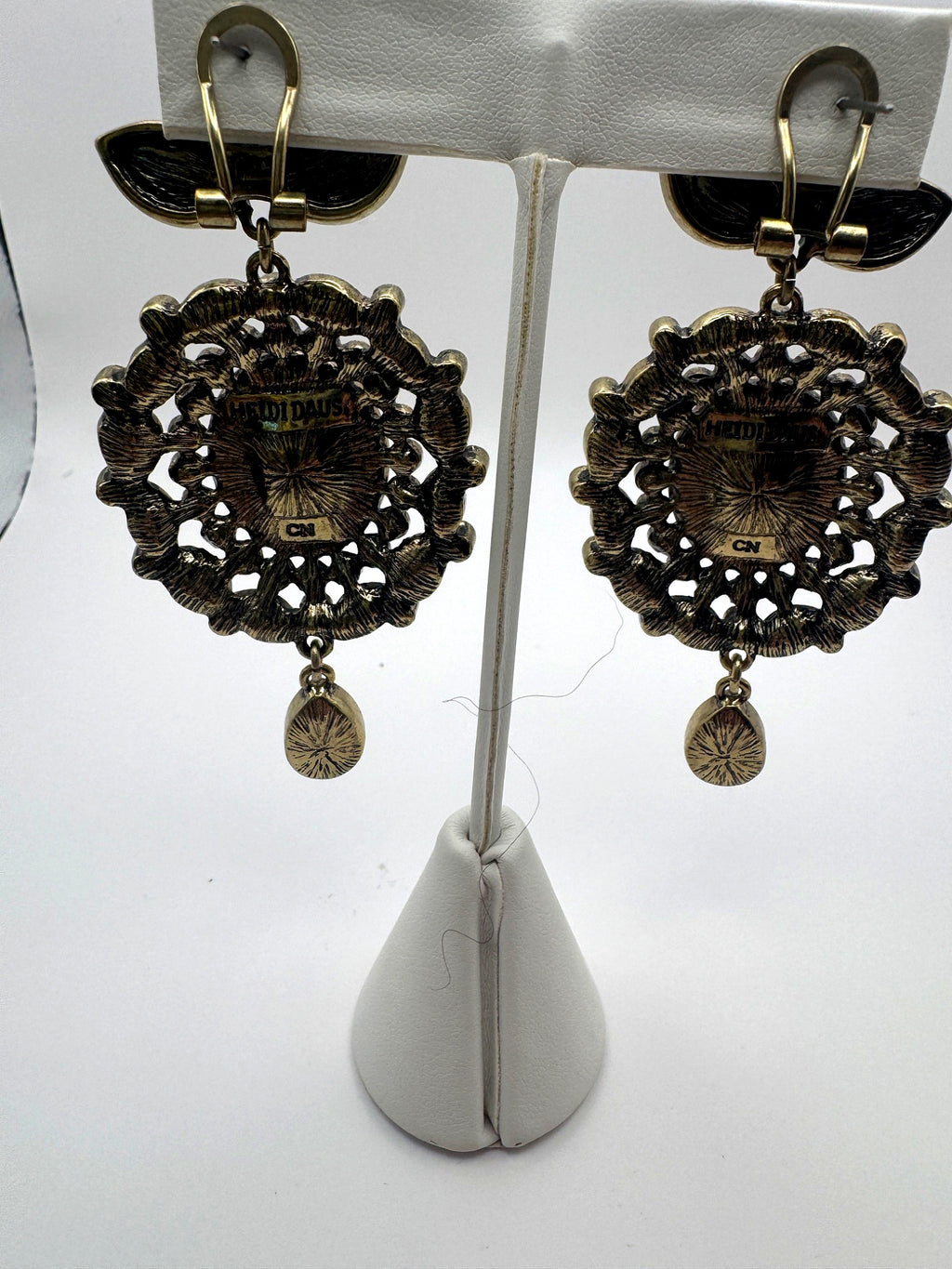 Heidi Daus Red Siam Crystal Chandelier Drop Earrings Pierced Omega Back Antique Gold Tone Signed 3"