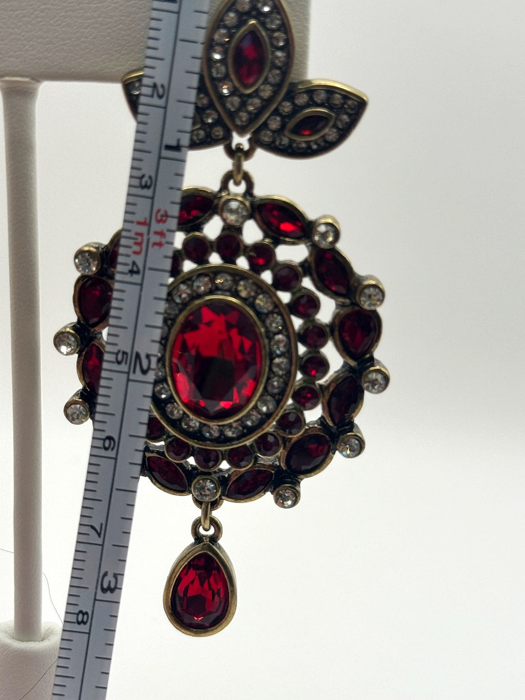Heidi Daus Red Siam Crystal Chandelier Drop Earrings Pierced Omega Back Antique Gold Tone Signed 3"