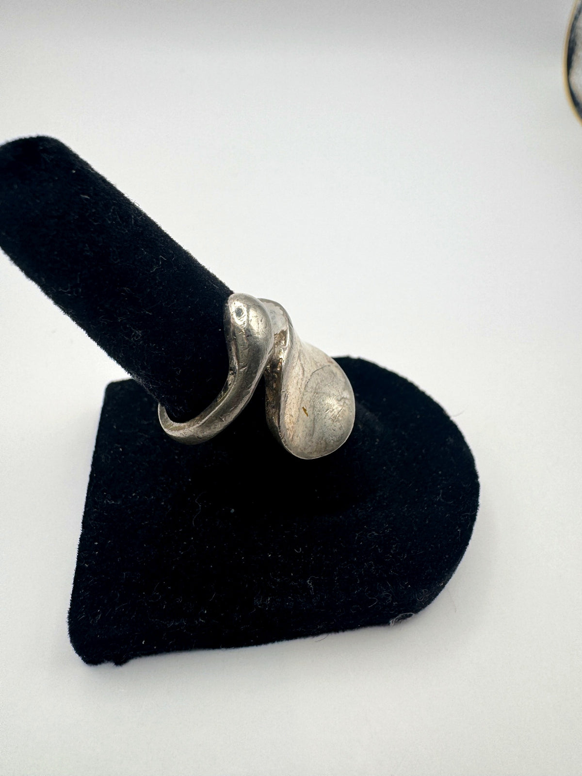 Vintage Modernist Silver Tone Freeform Bypass Ring Organic Sculptural Wrap Design Size 4.5